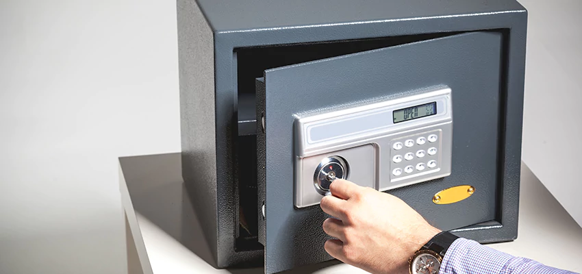 Jewelry Safe Unlocking Service in Eucalyptus Hills, California