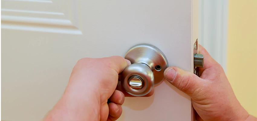 After-hours Locksmith For Lock And Key Installation in Eucalyptus Hills, CA