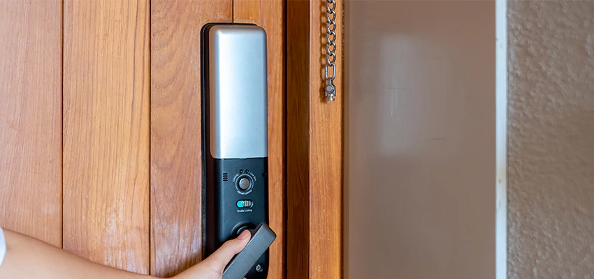 Home Security Electronic Locks Upgrades in Eucalyptus Hills, CA