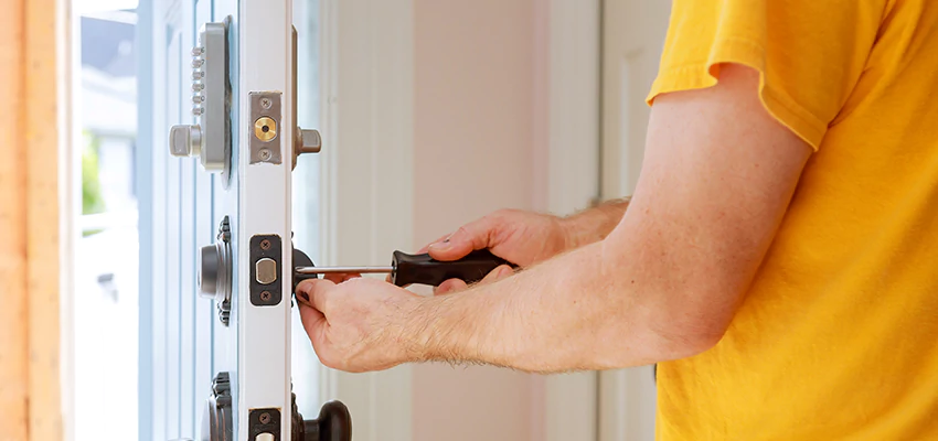 Eviction Locksmith For Key Fob Replacement Services in Eucalyptus Hills, CA