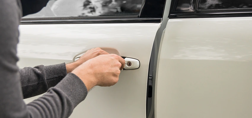 Unlock Car Door Service in Eucalyptus Hills, CA